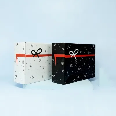 Corrugated cardboard shipping box