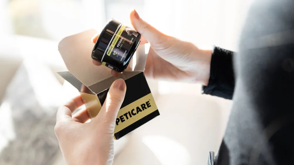 Product packaging Folding box and label