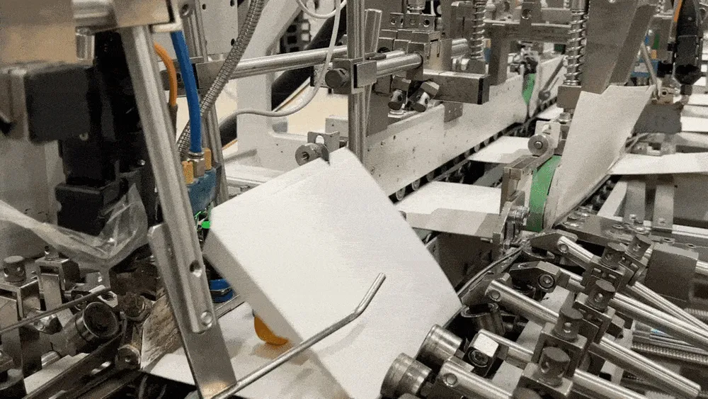 Gluing folding boxes