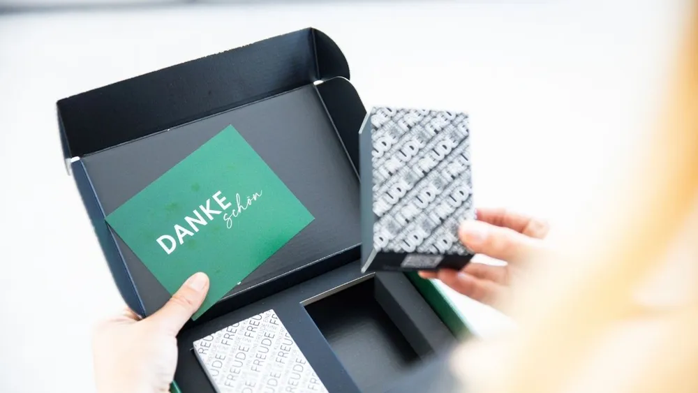 Versandkarton als Geschenkbox Versandkarton als Geschenkbox